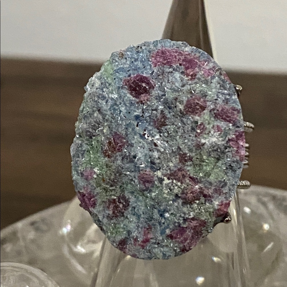 Stunning Ruby Zoisite Stone Brooch - image 1